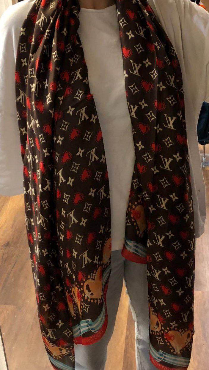 Louis Vuitton scarf